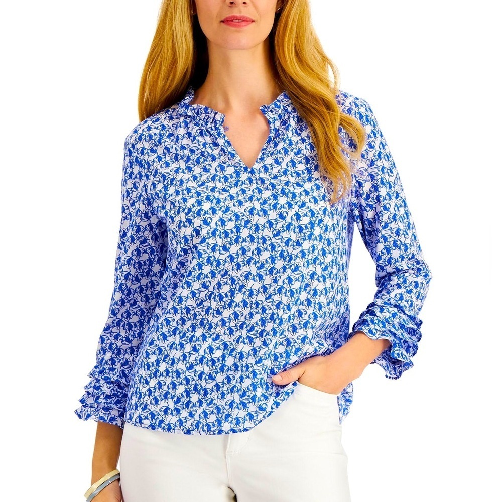 💙 NWT! Charter Club Floral Blouse